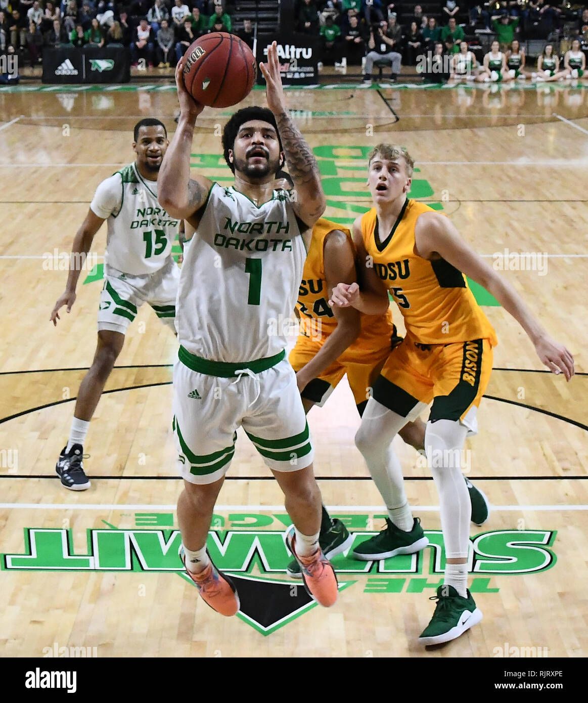 North Dakota Fighting Hawks at North Dakota State Bison Mens Basketball