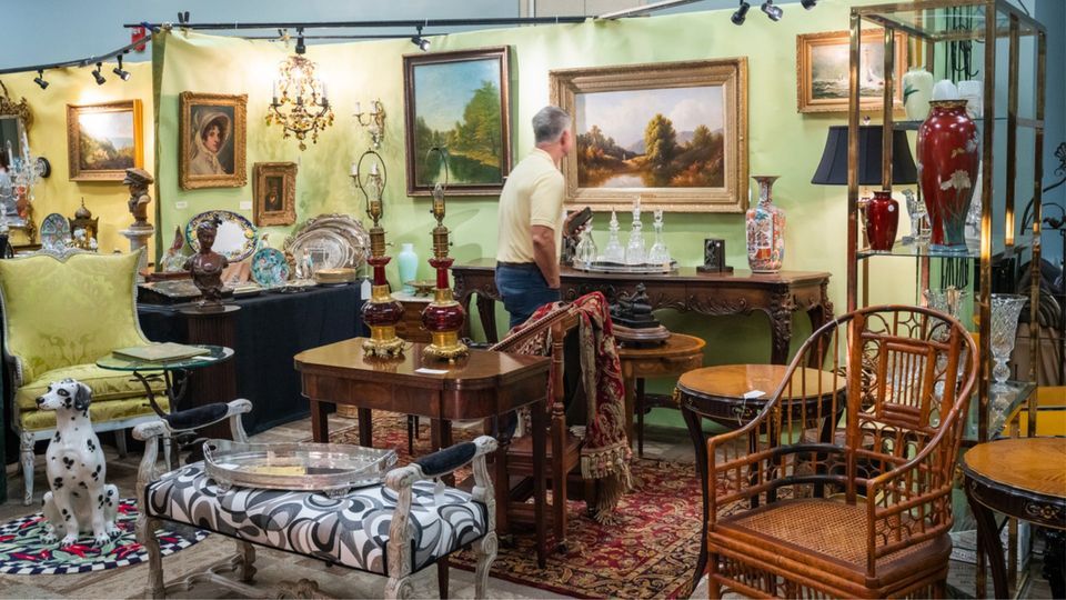 Juried Antiques & Vintage Show by The Virginia Highlands Festival