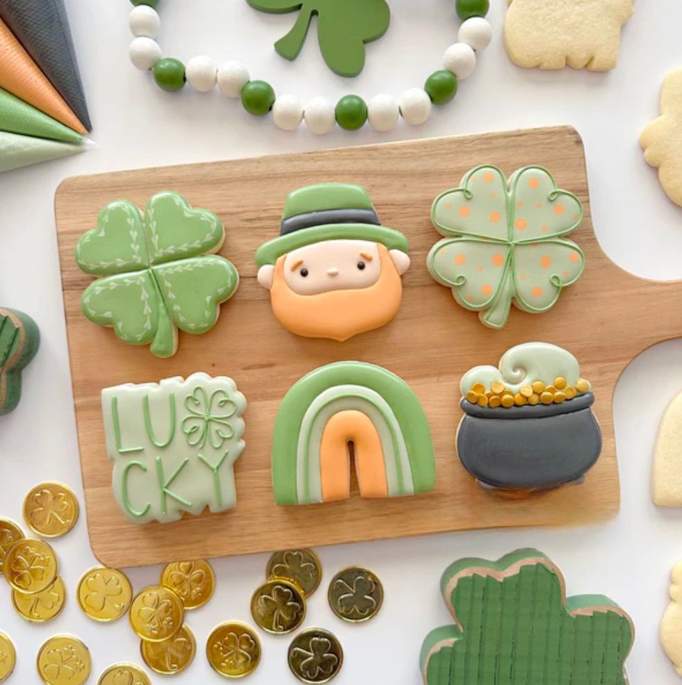 St. Patrick\u2019s Themed Cookie Decorating