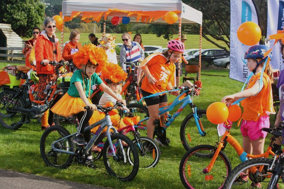 Koningsdag with Avalon Orange Bike Ride