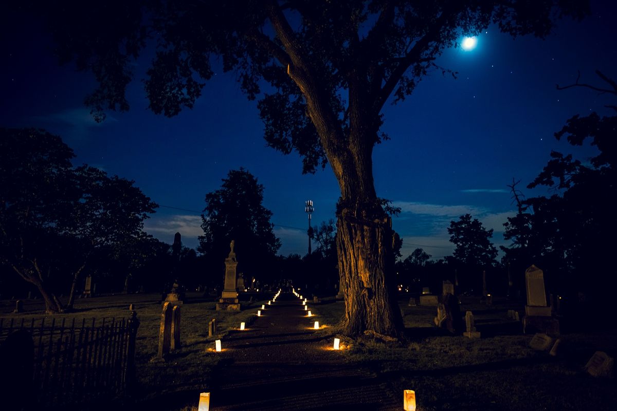 28th Annual Candlelight Cemetery Tour