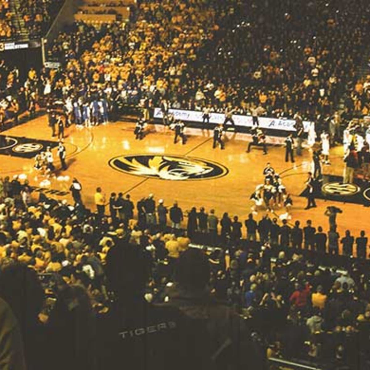 LSU Tigers at Missouri Tigers Womens Basketball at Mizzou Arena