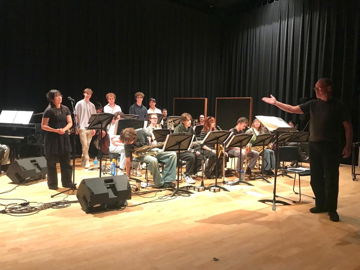 UNIVERSITY OF AUCKLAND BIG BANDS