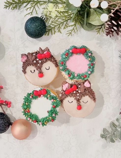 Festive Cupcake Decorating