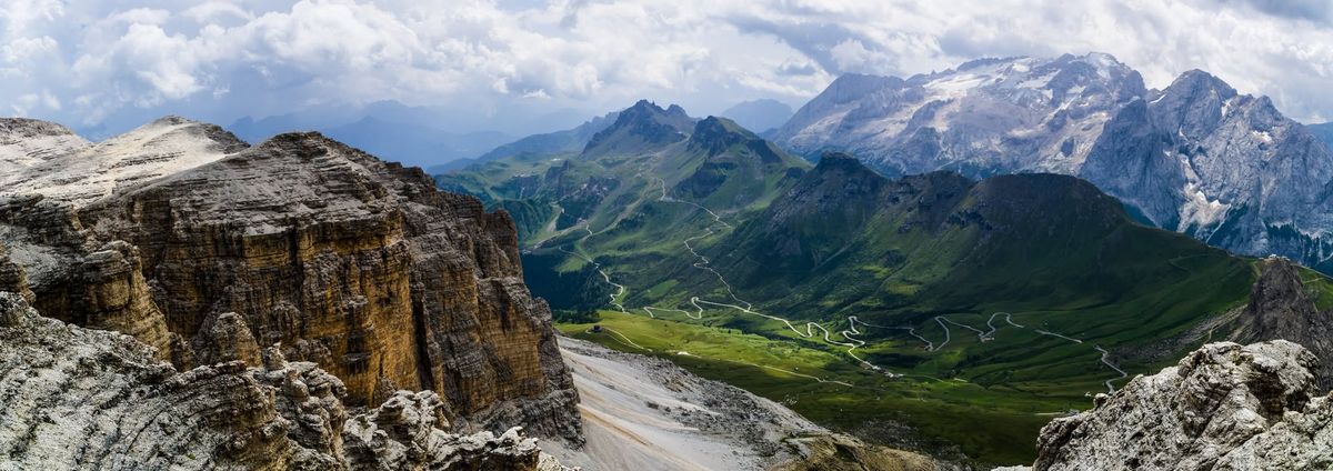 Tura v osr\u010dje Dolomitov