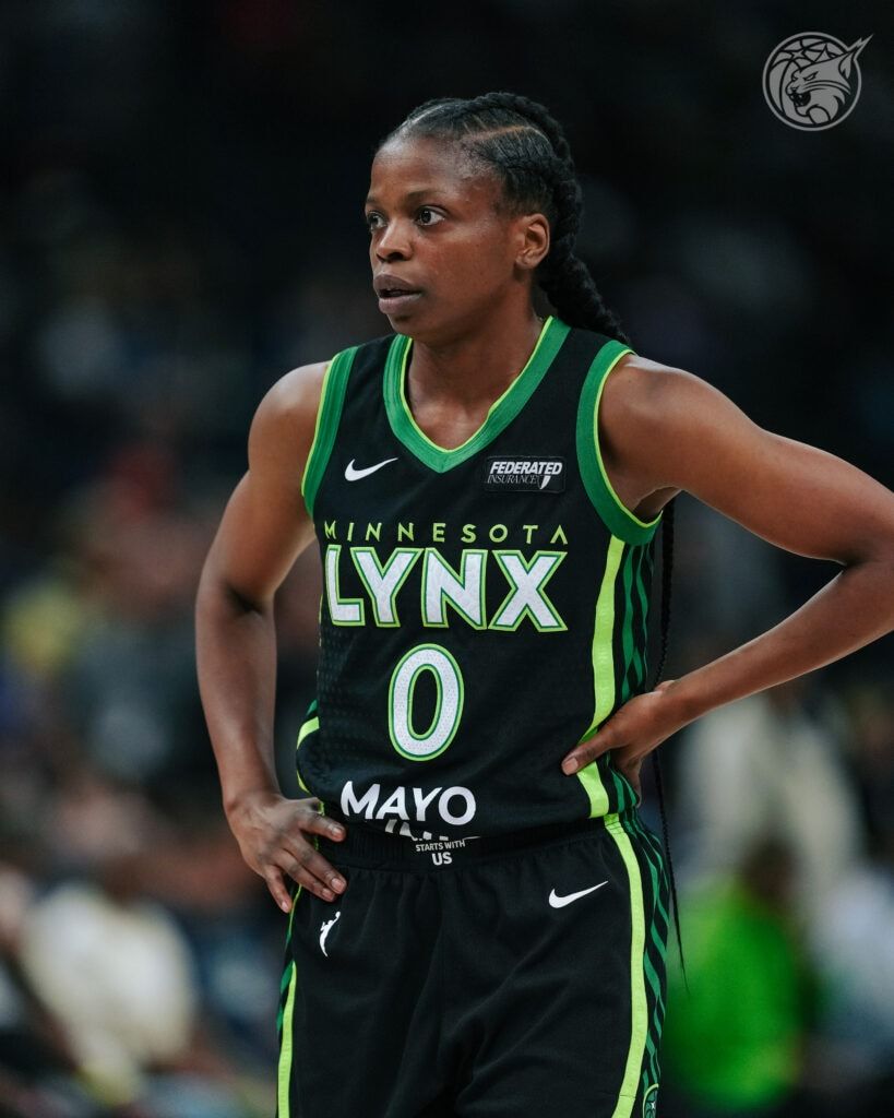 Los Angeles Sparks at Minnesota Lynx at Target Center