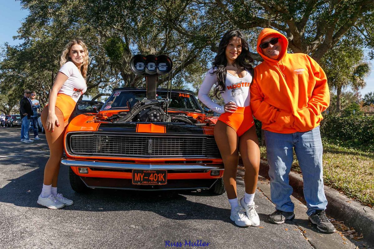 Hooters & Hot Rods 11-2pm