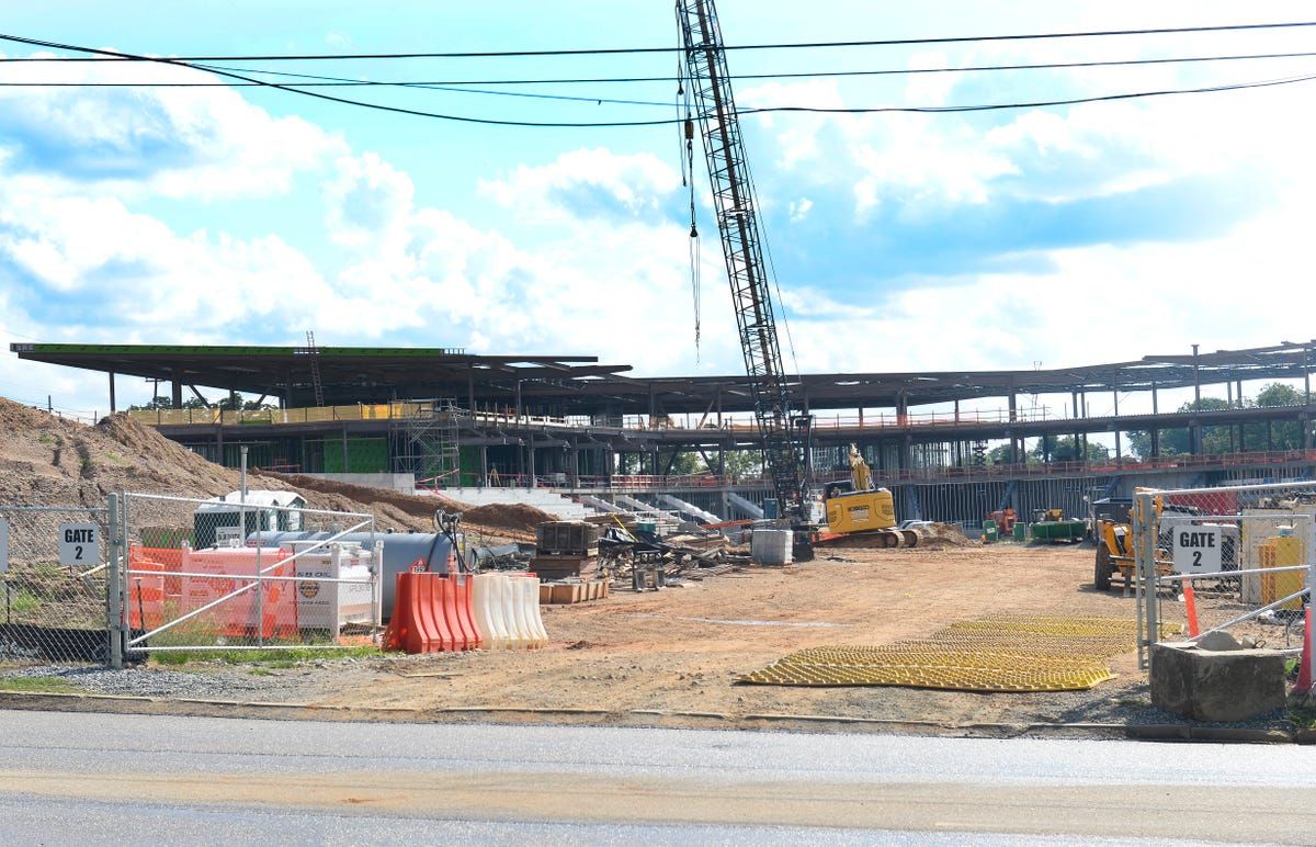 Parking Greenville Drive at Hub City Spartanburgers