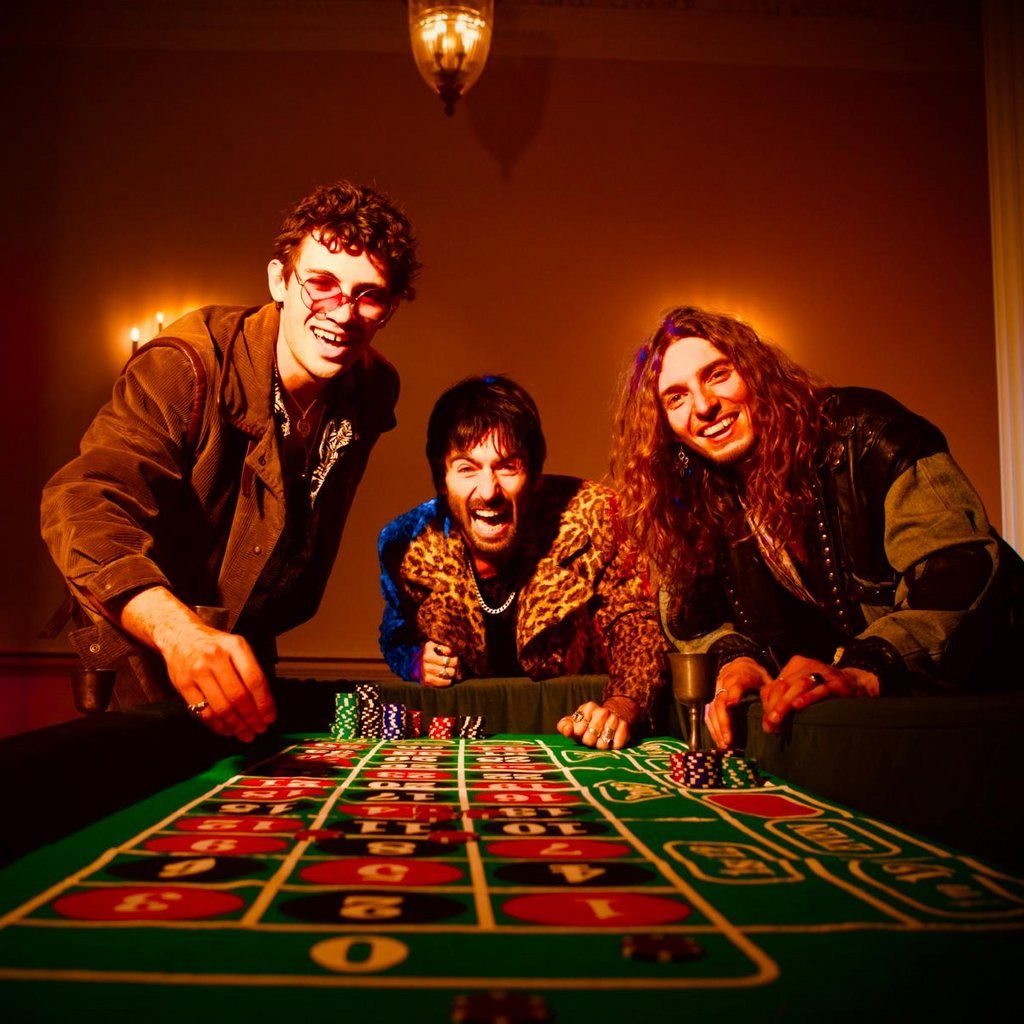 The Gulls x Unit 7 Halloween Takeover