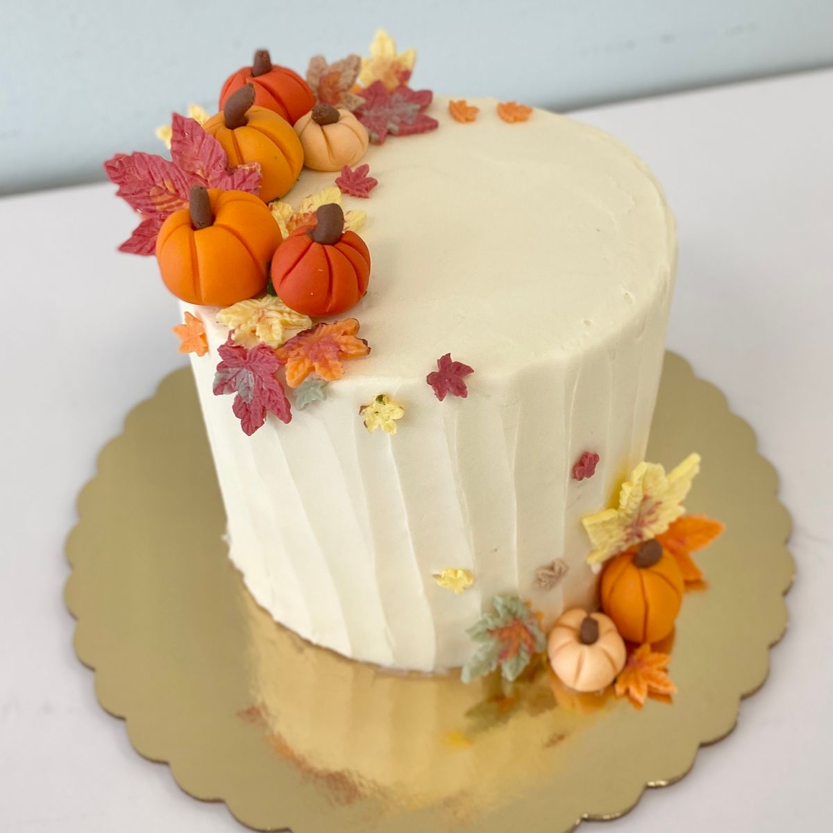 Fall Harvest Kids Cake Decorating Class (Ages 9+)