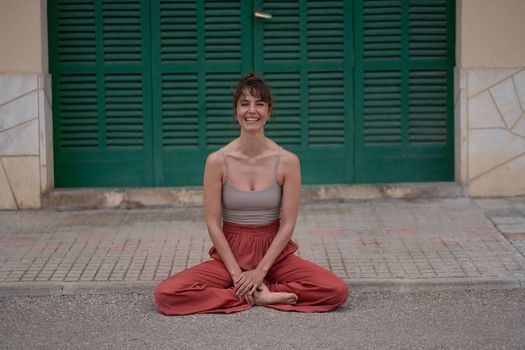 Yin Yoga - ein Weg der sanften Selbsterfahrung mit Julia Kupke