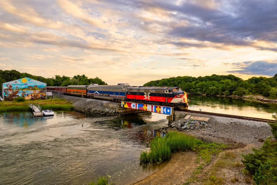 Cape Cod Dinner Train - Buzzards Bay Departure 