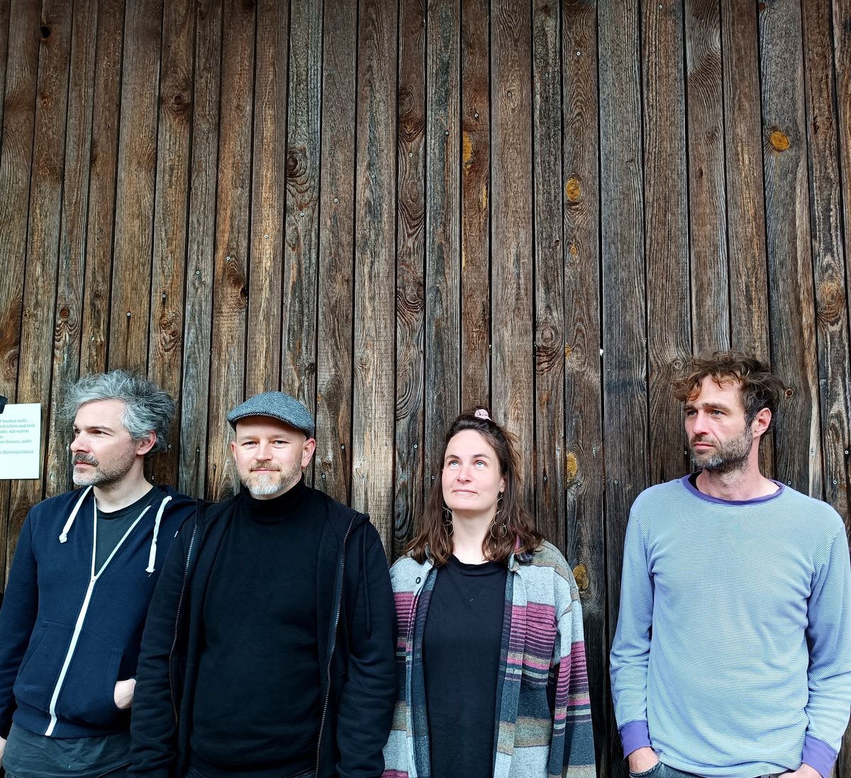 DO THE MOON + WATCHING BUILDINGS GROW \/\/ Psych-Folk\/Dream-Pop \u2022 KOHI, Karlsruhe