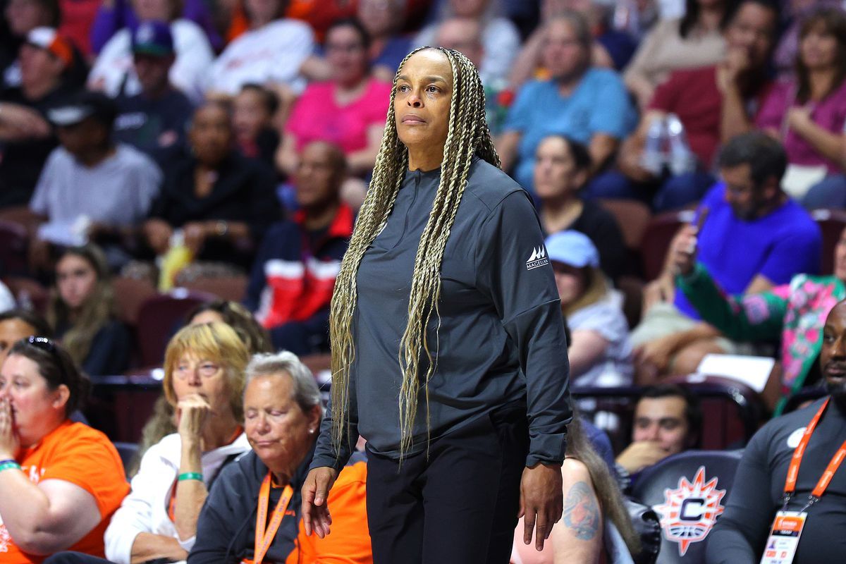 Connecticut Sun at Chicago Sky at Wintrust Arena