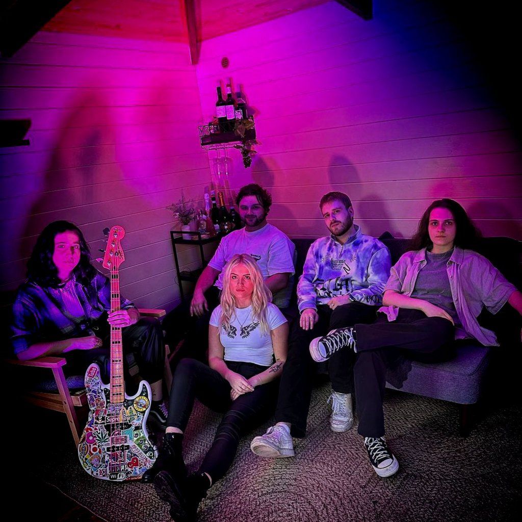 Plastic Heart- Leeds, Northern Guitars - Atlas Rivers UK Tour 25