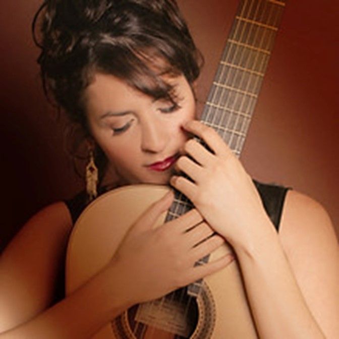 Master and students: the renowned Iliana Matos plus the debut of the Western Canadian Guitar Quartet