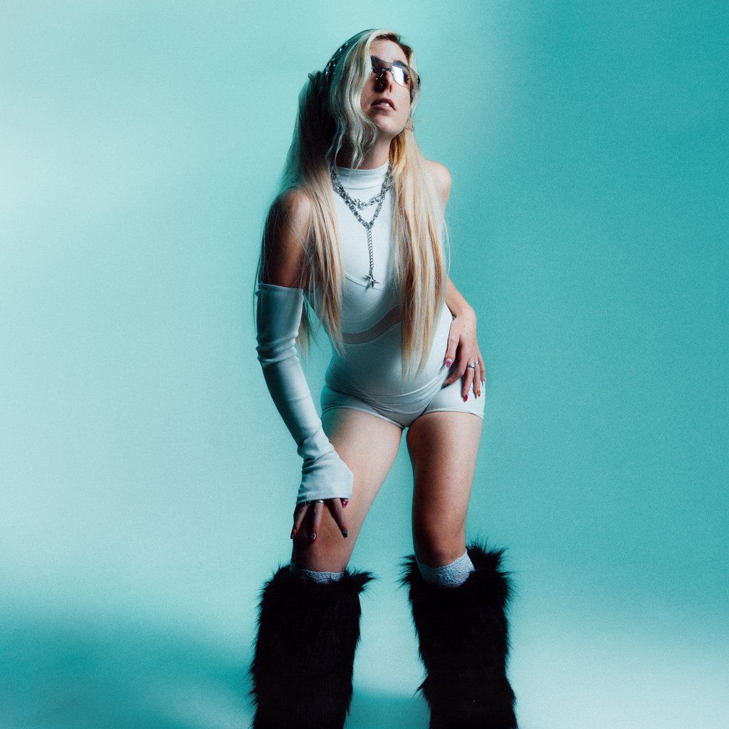 [IVY] Presents: XT\u00c4SE