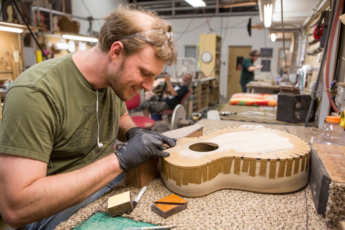 Breedlove Custom Acoustic Guitar Build Trip!