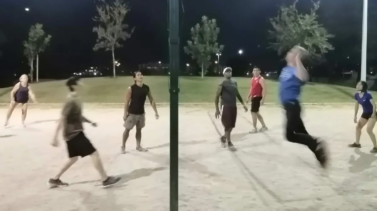 SAND VOLLEYBALL INTERMEDIATE, RUSTY AND OLD TIME PLAYERS