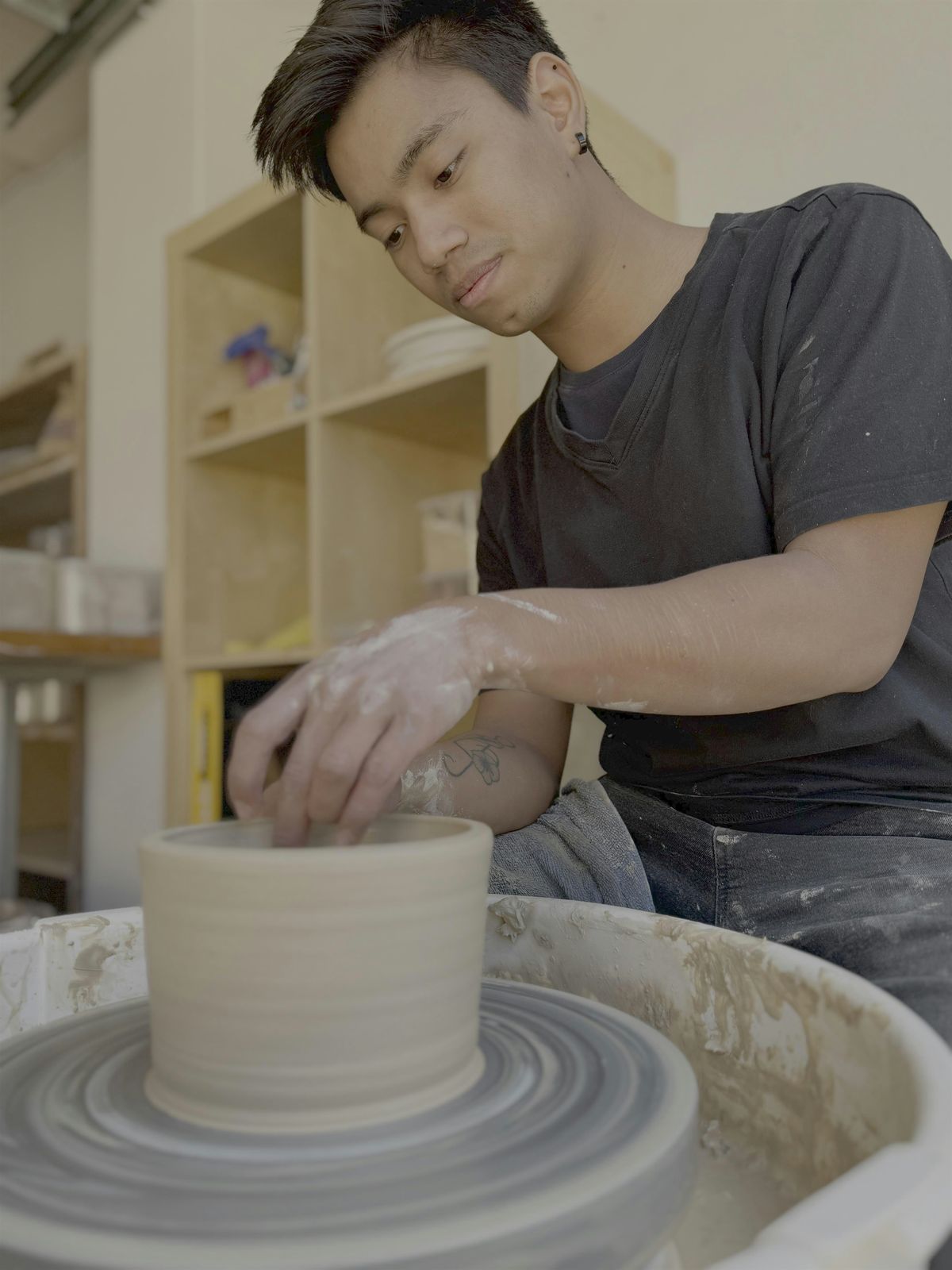 1-on-1 Wheel-Throwing Pottery Workshop
