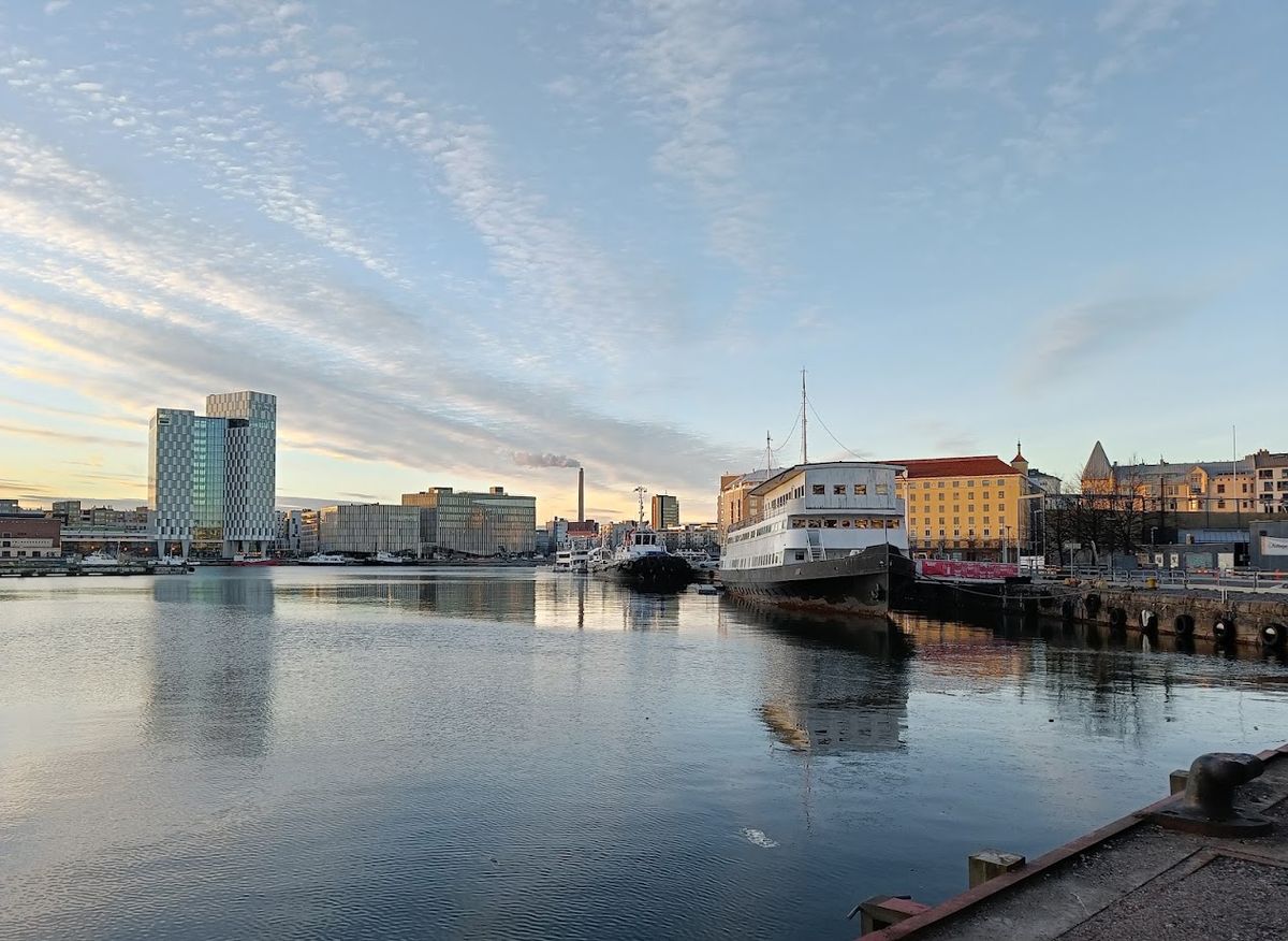 Helmikuun patikka, urbaanit uudet ranta-alueet: J\u00e4tk\u00e4saari, Munkkisaari, Hernesaari