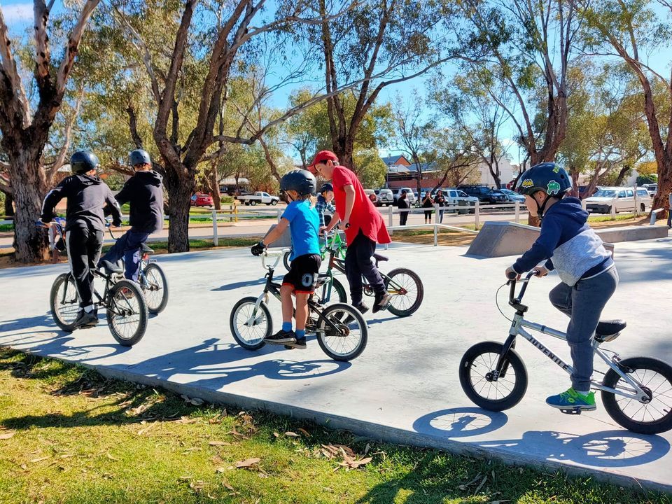 Fremantle skatepark BMX Coaching , Esplanade Youth Plaza, Kwinana