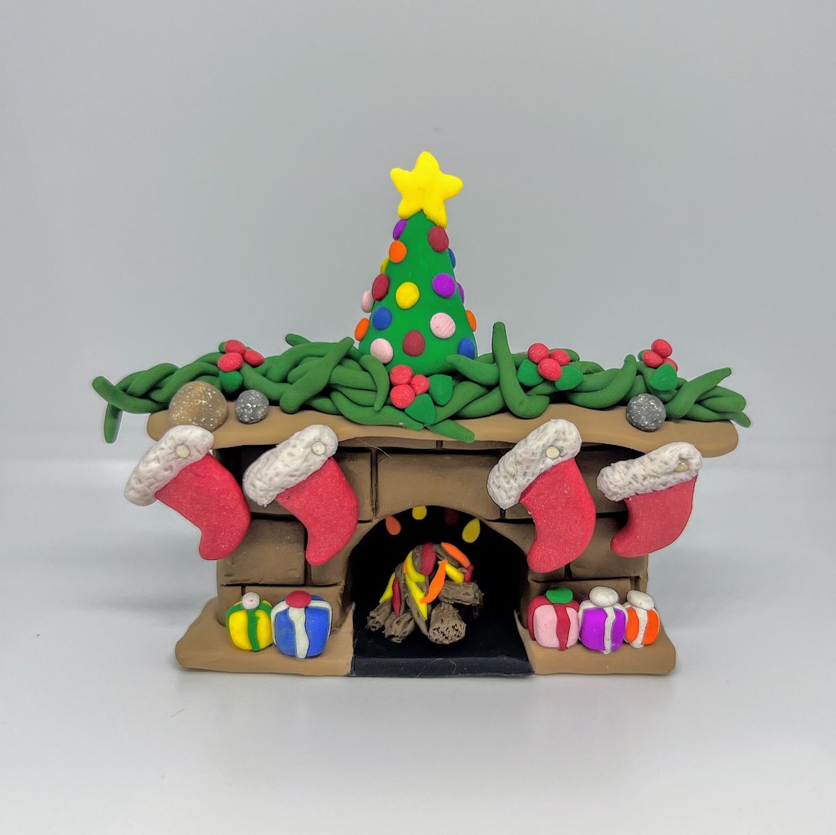 Kids Studio: Polymer Clay Holiday Fireplace AM