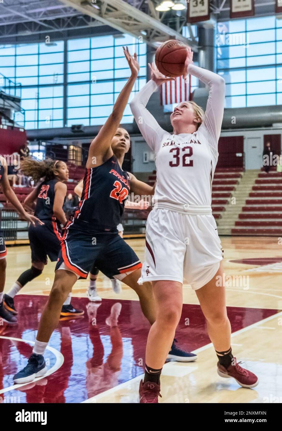 Santa Clara Broncos at Pepperdine Waves Womens Basketball