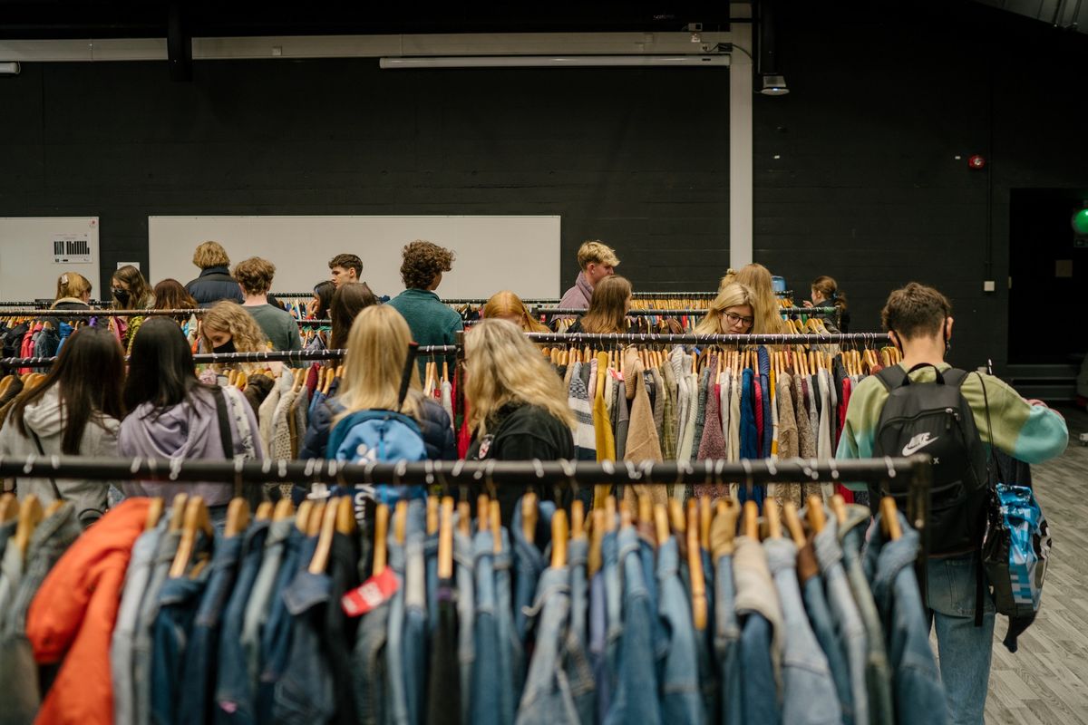 University of Bath Freshers Headlock Vintage Clothing Sale