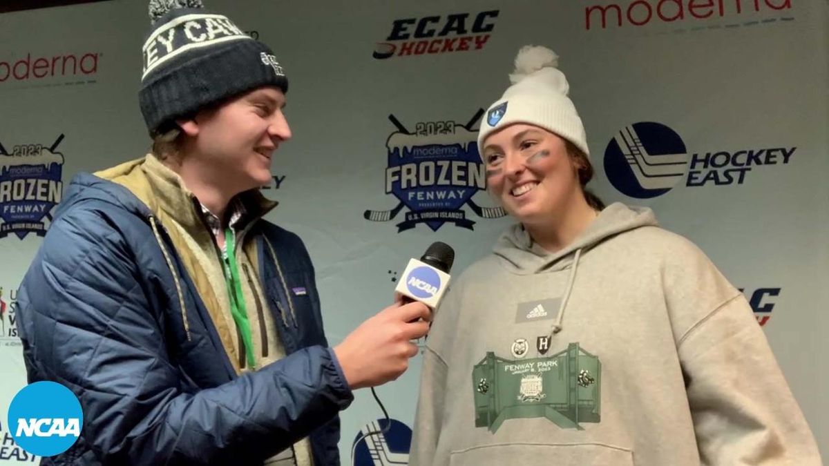 Parking Quinnipiac Bobcats at Harvard Crimson Womens Hockey