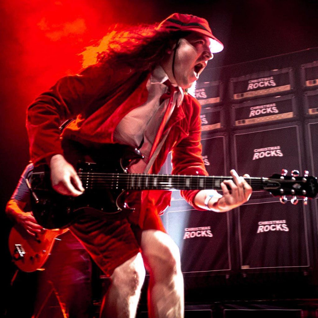 ACDC GB return to O'Rileys