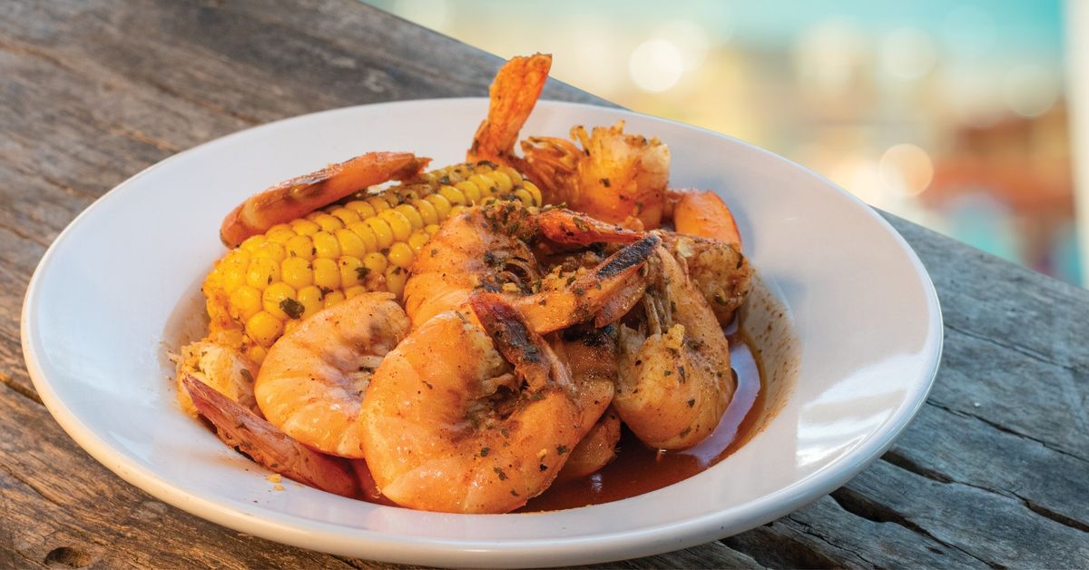 $8.99 Shrimp Boil & $5 Hurricanes