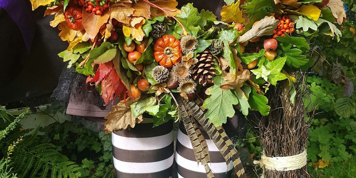 Gardening Lady HALLOWEEN \/AUTUMN Wreath Making Workshop