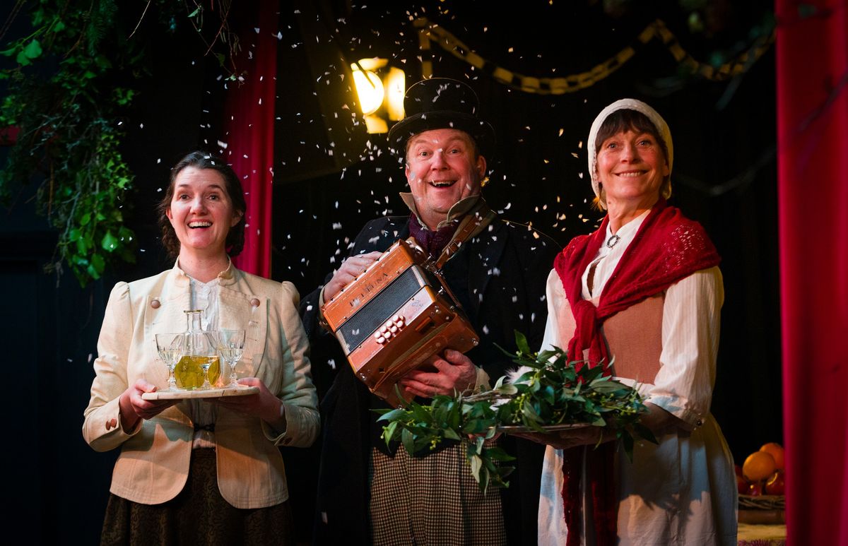 Cratchit\u2019s Christmas Cracker