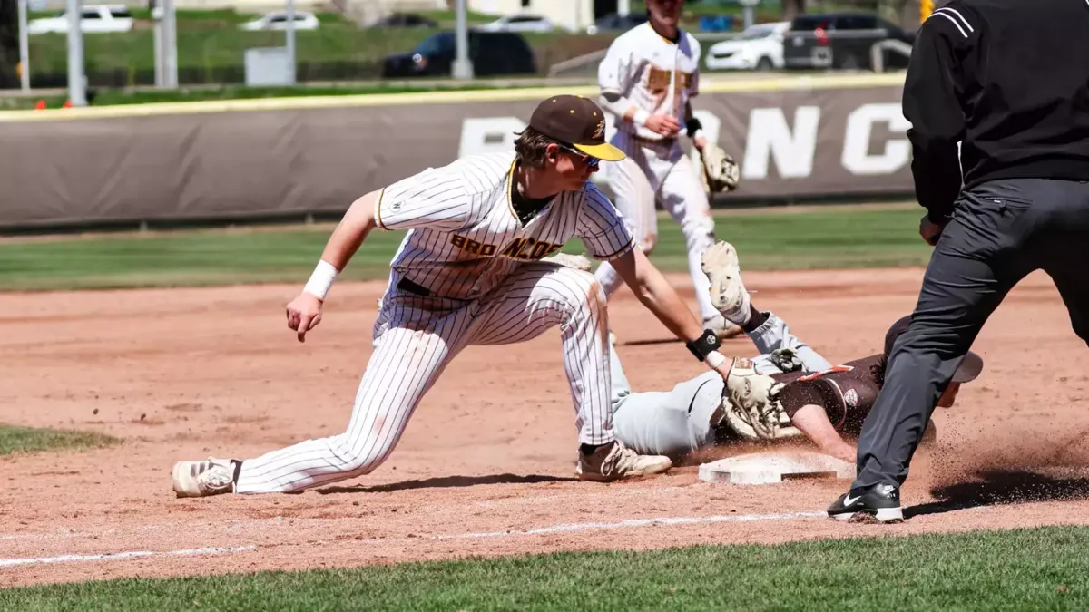 Parking Bowling Green State Falcons at Western Michigan Broncos Womens Basketball