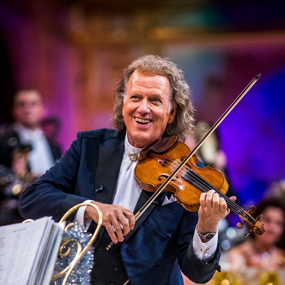 Andr\u00e9 Rieu live in Nottingham
