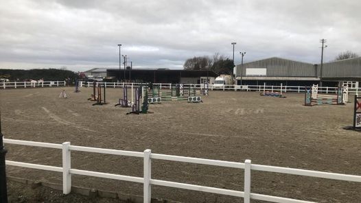 Course jumping with Alicia Hawker at Leyland Court 9th Oct