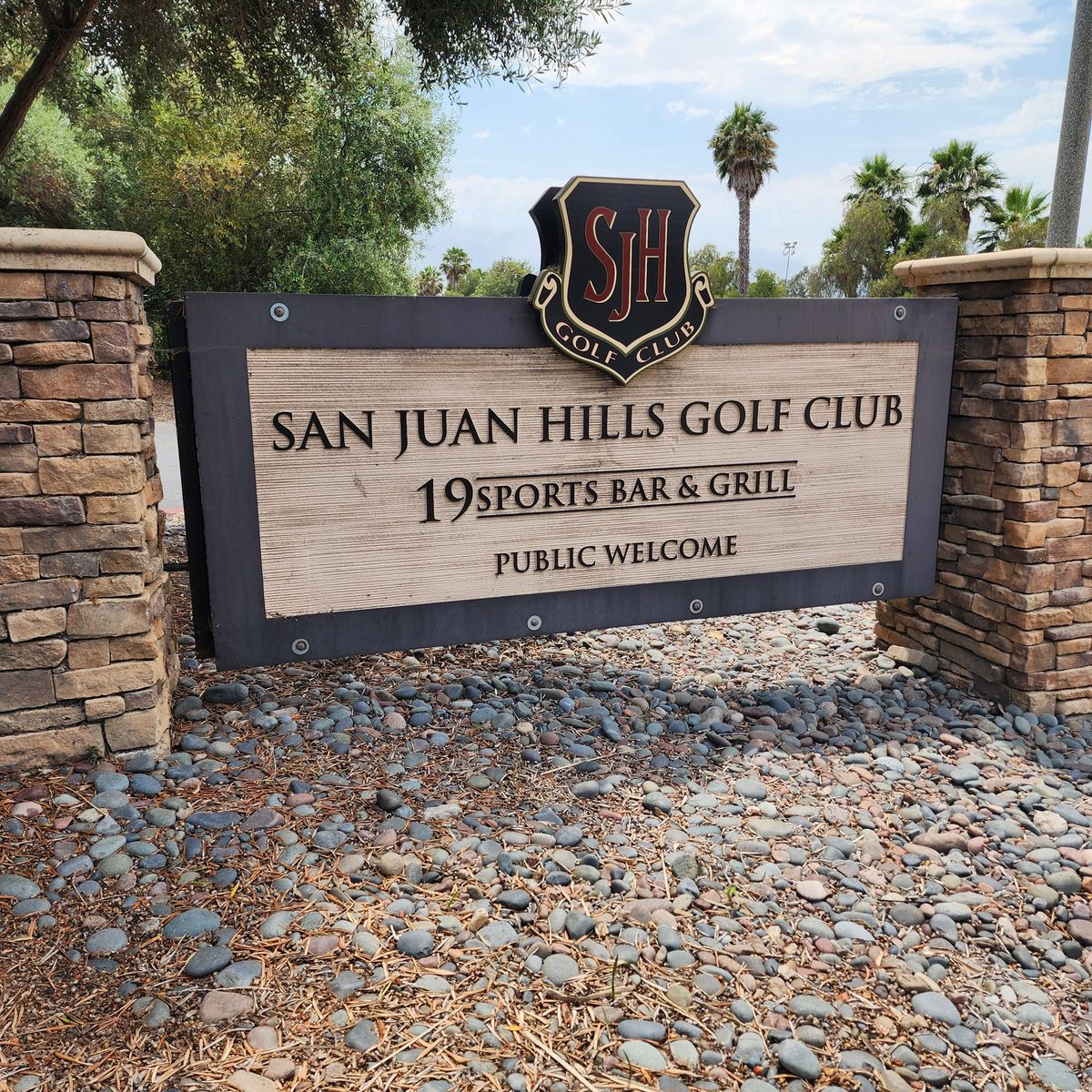 FAMILY STYLE AT SAN JUAN HILLS GOLF COURSE