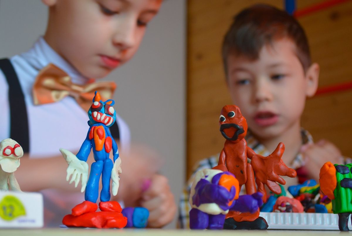 Atelier : Confectionne ta p\u00e2te \u00e0 modeler et anime-la ! (4-6 ans)