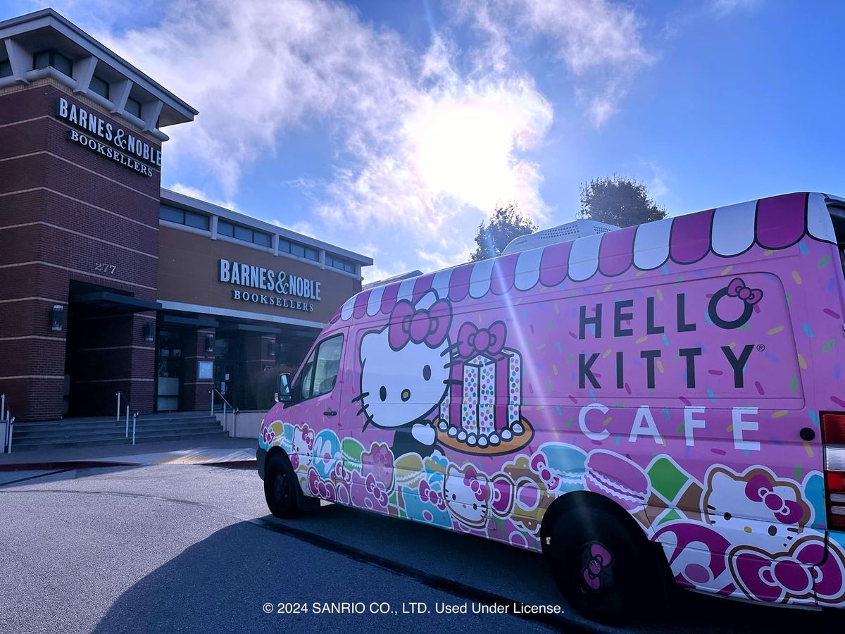 Hello Kitty Cafe Truck West - San Bruno Appearance