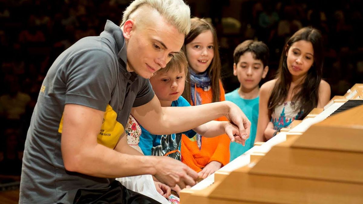 Cameron Carpenter at Walt Disney Concert Hall