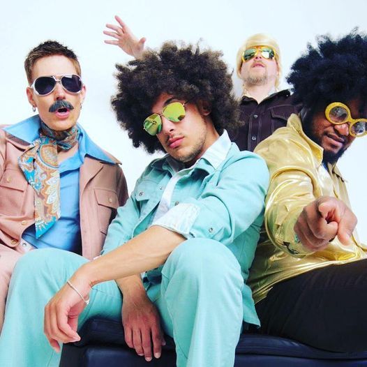 My Sister Sarah Dance Party at Wings Vandalia!, Wings Sports Bar and