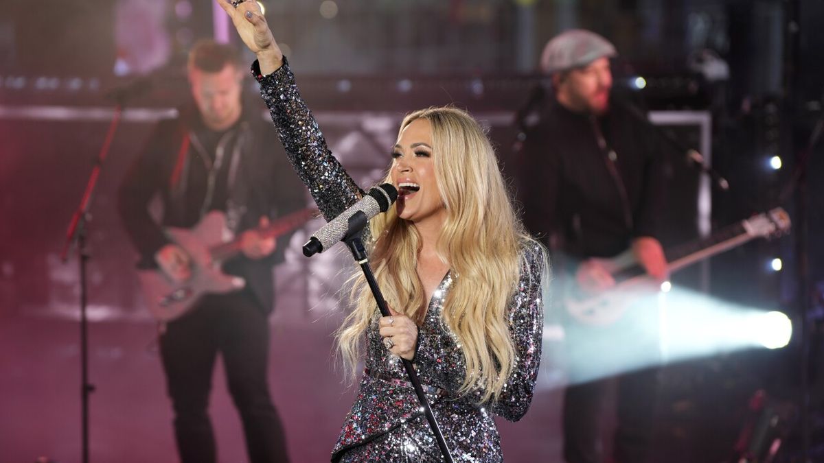 Country Calling Festival: Carrie Underwood  Luke Bryan & Luke Combs -  3 Day Pass