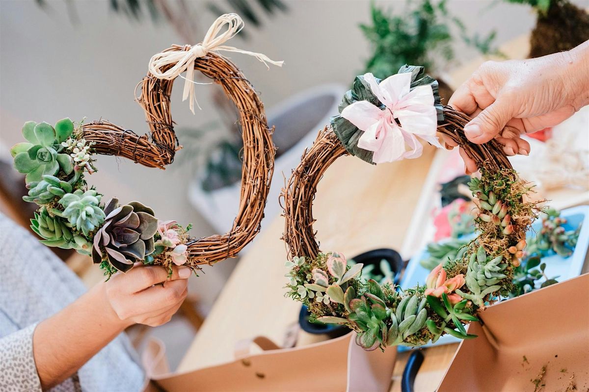 Create a Living Succulent Wreath for the Holidays!