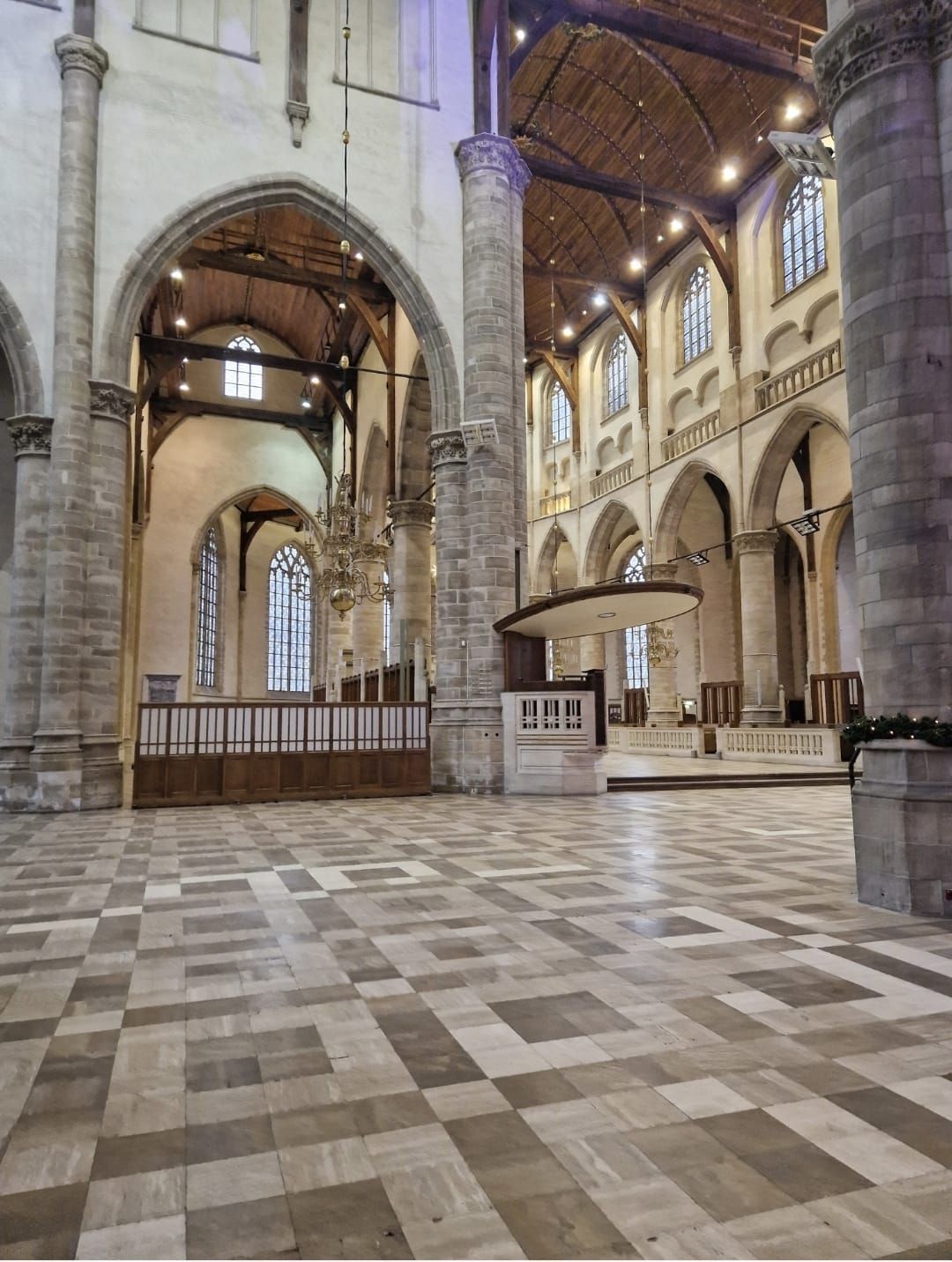 Brocante in de Laurenskerk 