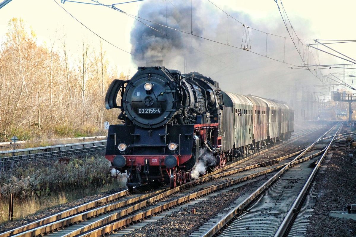 Volldampf von SAALFELD nach Berlin \/\/ D 504 (Einfache Fahrt)