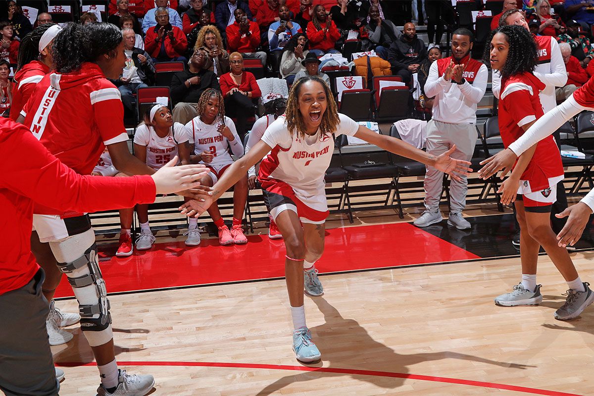 Austin Peay Governors Women's Basketball vs. Eastern Kentucky Colonels