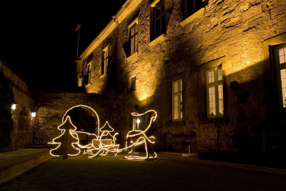 Romantischer Adventsmarkt auf Burg Stettenfels! 