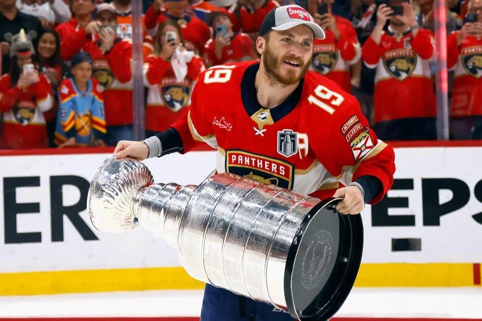 Florida Panthers vs. Carolina Hurricanes at Amerant Bank Arena