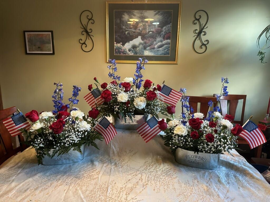 RED WHITE & BLOOM Floral Arranging Event (Benefits Dayton Children's Hospital!)